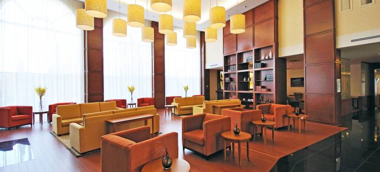 Holiday Inn & Suites 蒙特利尔机场(Holiday Inn & Suites Montreal Airport)图片