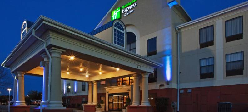 智选假日套房酒店劳林堡 by IHG(Holiday Inn Express & Suites Laurinburg by IHG)图片