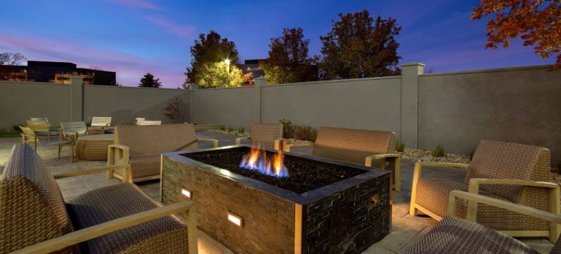 辛辛那提机场万怡酒店(Courtyard Cincinnati Airport)图片