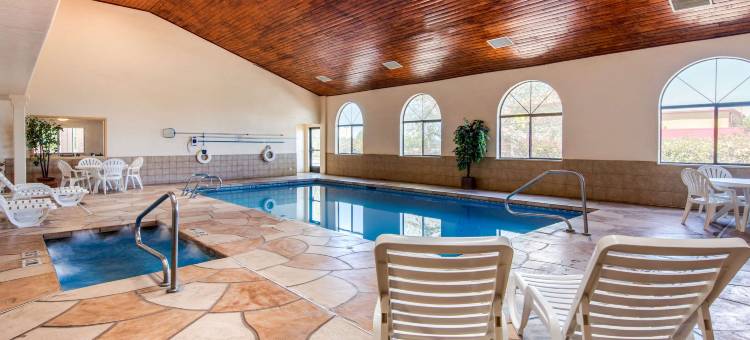 阿尔伯克基北凯艺套房酒店-近气球嘉年华公园(Quality Inn & Suites Albuquerque North near Balloon Fiesta Park)图片