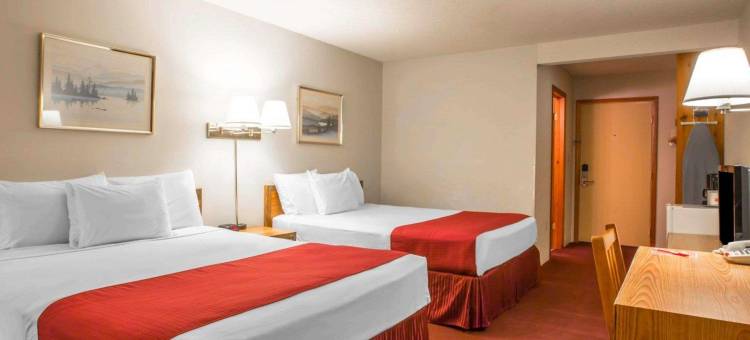 普莱西德湖南罗德威酒店(Rodeway Inn)图片