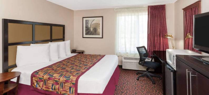 芝加哥-卡柳梅特温德姆呗盟套房酒店(Baymont by Wyndham Chicago/Calumet City)图片