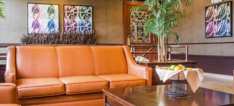 河滨凯隆套房酒店(Clarion Hotel & Suites Riverfront)图片