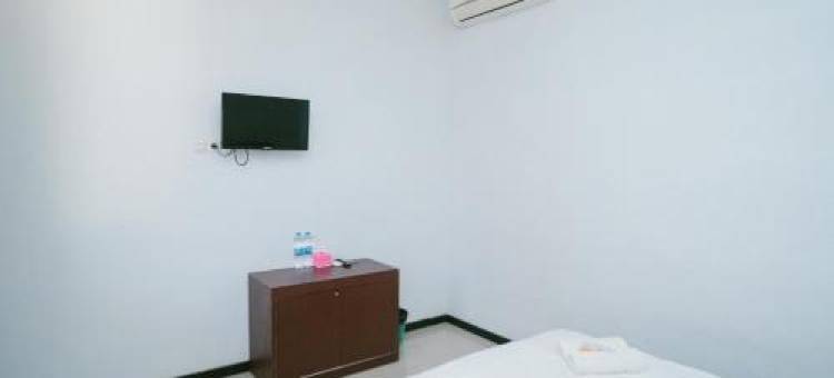 靠近马朗Gajayana体育场的RedDoorz Syariah(Urbanview Hotel Griya Surya Malang by RedDoorz)图片