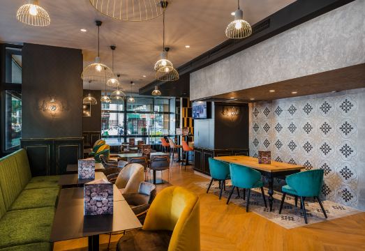 Mercure Budapest KoronaHotel Overview