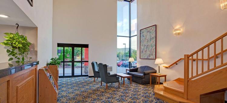 莫沃速8酒店(Super 8 by Wyndham Mahwah)图片