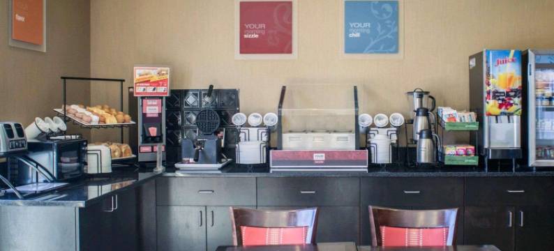 富基瓦里纳舒适套房酒店(Comfort Inn & Suites Fuquay Varina)图片