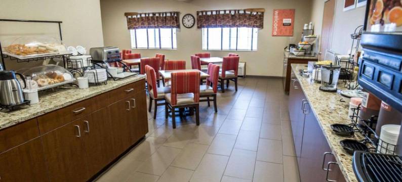 河景舒适套房酒店(Comfort Inn & Suites Riverview Near Davenport and I-80)图片