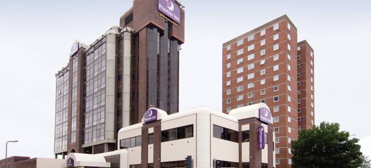 森伯里肯普顿公园普瑞米尔酒店(Premier Inn Sunbury (Kempton Park))图片