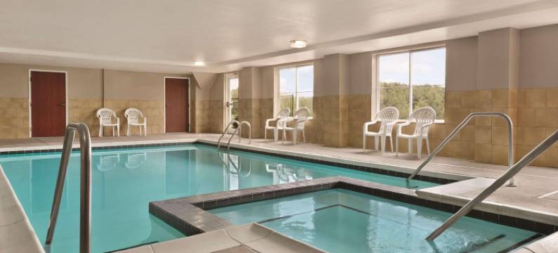 维斯维尔丽怡酒店(Country Inn & Suites by Radisson, Wytheville, VA)图片