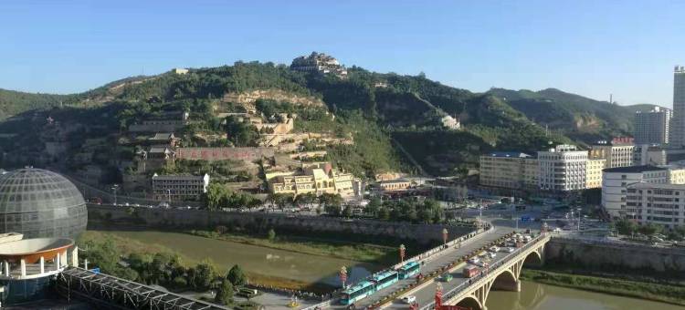 宝塔山脚下圣地观景房公寓(二道街地下隧道分店)图片