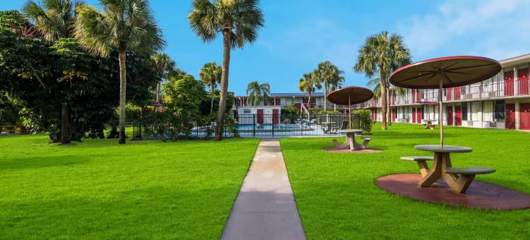 维洛海滩红屋顶酒店 - I-95(Red Roof Inn Vero Beach - I-95)图片