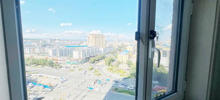 永恒·轻奢自助观影民宿(珲春蓝天大厦店)图片