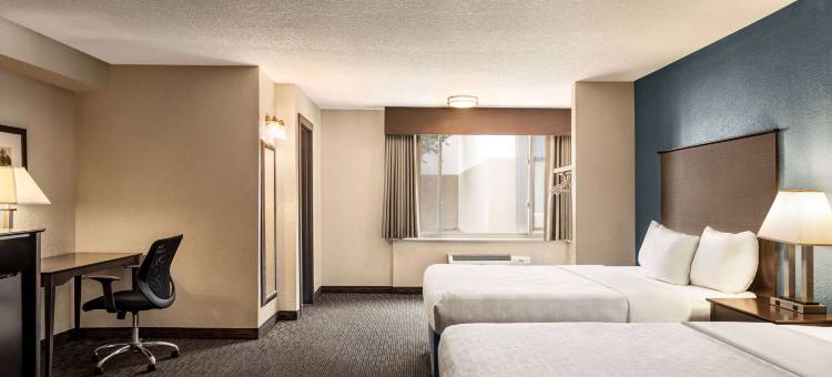 拉克罗斯河滨美吟温德姆酒店及会议中心(AmericInn by Wyndham la Crosse Riverfront Conference Center)图片