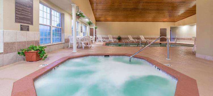 伊丽莎白敦华美达酒店(Ramada by Wyndham Elizabethtown)图片