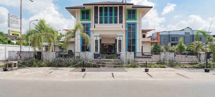 红门旗下-乌尔班维尤酒店-达彭蓬蒂亚纳克(Urbanview Hotel Syariah Dapen Pontianak by RedDoorz)图片