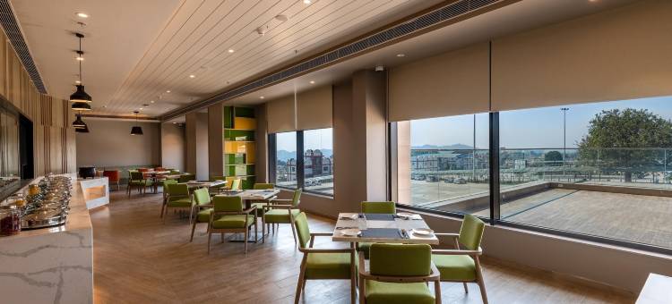 卡特拉瓦什诺德维假日酒店(Holiday Inn Katra Vaishno Devi)图片