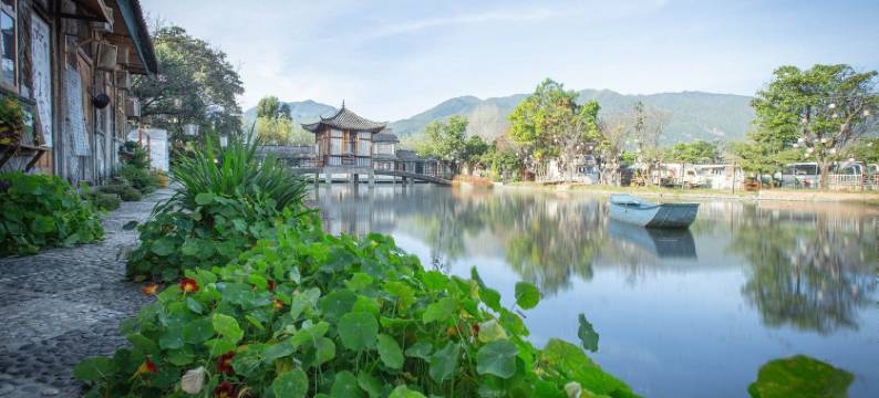 暖暖汽车青旅图片