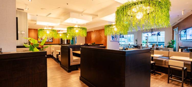 桑德曼签名兰利酒店(Sandman Signature Langley Hotel)图片