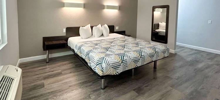 阿纳海姆6号汽车旅馆(Motel 6 Anaheim, CA)图片