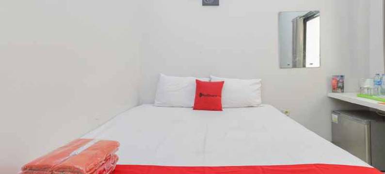 瑞德多兹普拉斯酒店 @ K23 朗库特马达雅(RedDoorz at K23 Rungkut Madya)图片