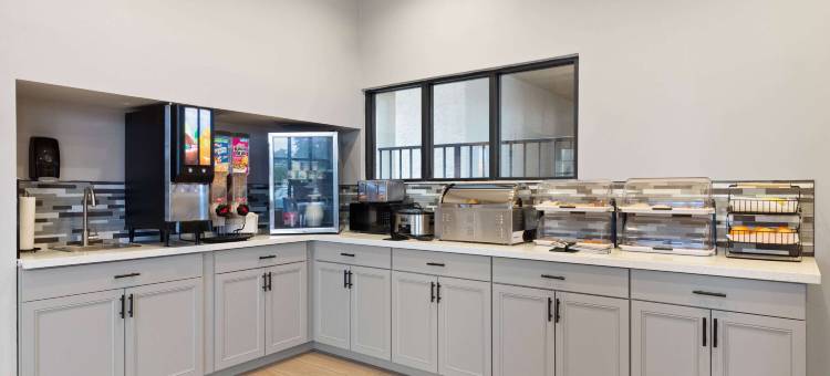 Ramada by Wyndham Bainbridge图片