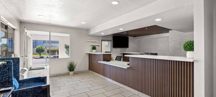 伊科诺旅馆斯托克顿近 I-5展览会场(Econo Lodge Stockton Near I-5 Fairgrounds)图片