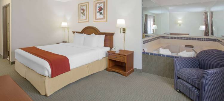 弗里波特城市快捷酒店 By Marriott(City Express By Marriott Freeport)图片