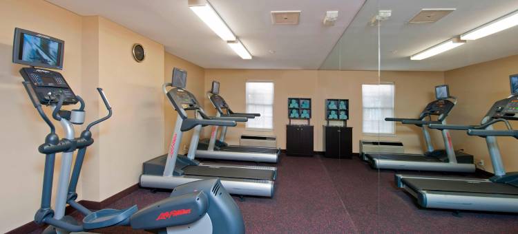 布卢明顿TownePlace Suites酒店(TownePlace Suites by Marriott Bloomington)图片