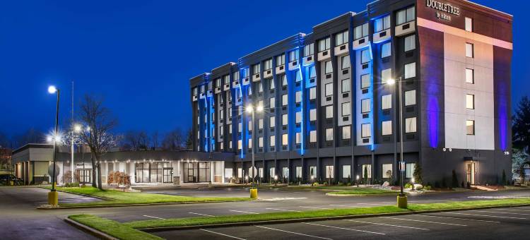 克兰伯里门罗镇希尔顿逸林酒店及度假村(DoubleTree by Hilton Monroe Township Cranbury)图片