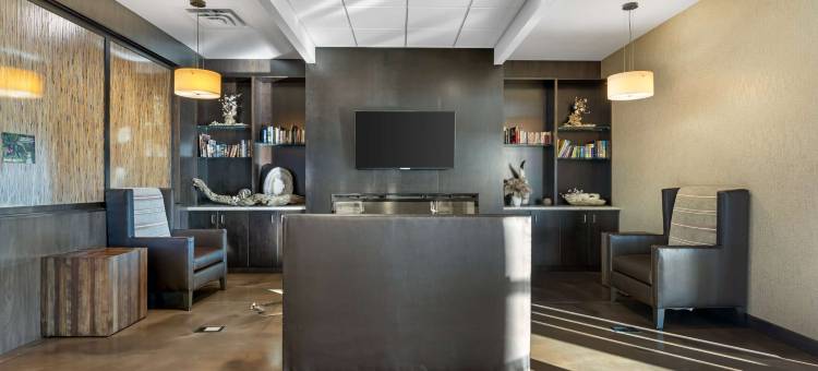 贝斯特韦斯特优质湖景酒店(Best Western Plus Lakeview Hotel)图片