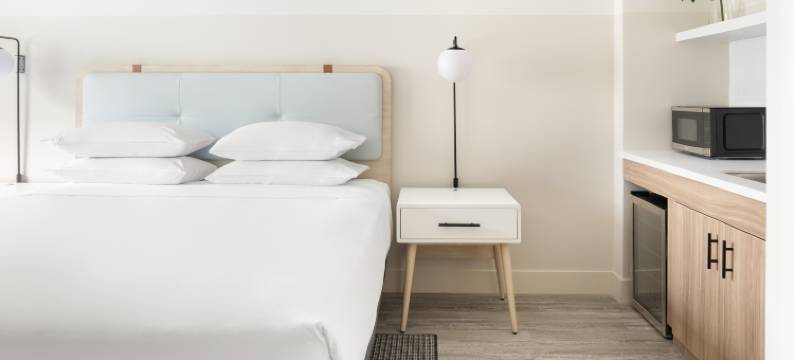 开曼群岛七英里海滩希尔顿欢朋酒店(Hampton by Hilton Grand Cayman Seven Mile Beach)图片