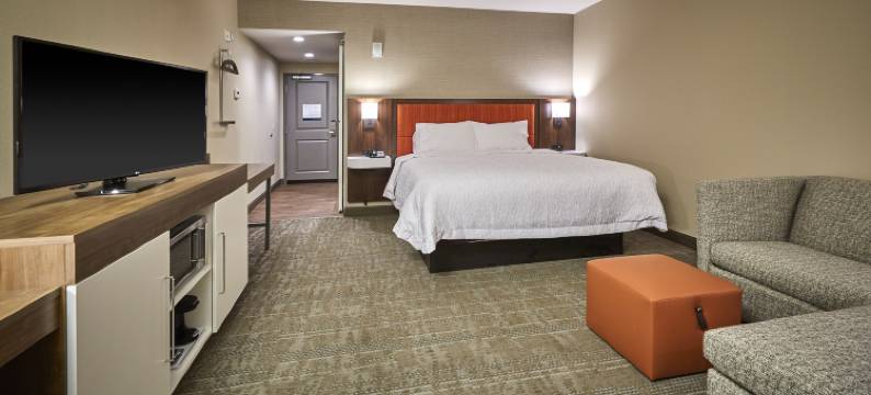 罗斯堡欢朋套房酒店(Hampton Inn & Suites Roseburg)图片