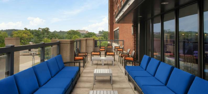 阿克伦市中心万怡酒店(Courtyard Akron Downtown)图片