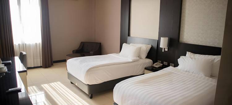 特加尔卡利塔酒店(Karlita Hotel Tegal)图片