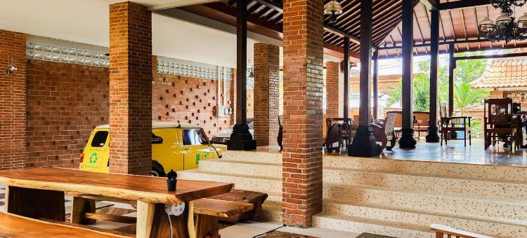 RedDoorz near Stasiun Sragen图片