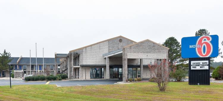 肯利6号汽车旅馆(Motel 6 Kenly, NC)图片