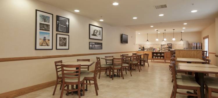 乡村酒店及套房由卡尔森 - 达文波特管理(Country Inn & Suites by Radisson, Davenport - Quad Cities)图片