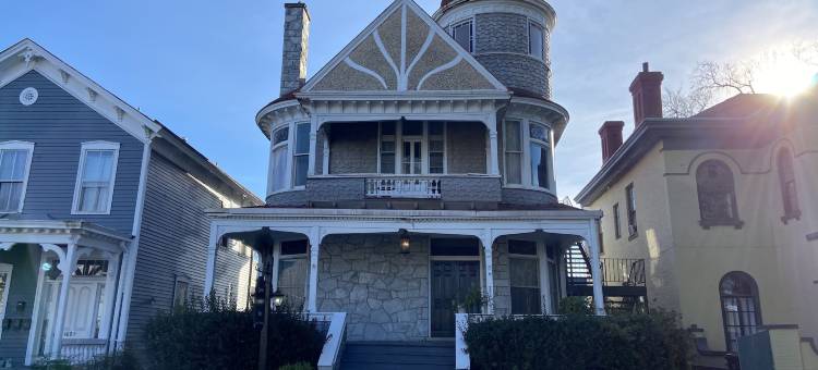 安娜女皇旅馆(The Queen Anne Inn)图片