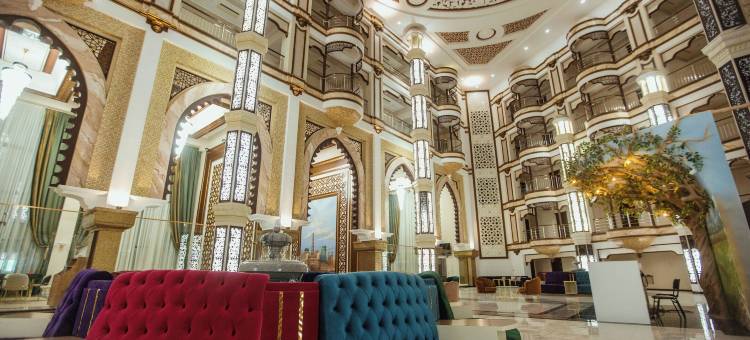 安塔利亚大宫(Antalya Grand Palace)图片