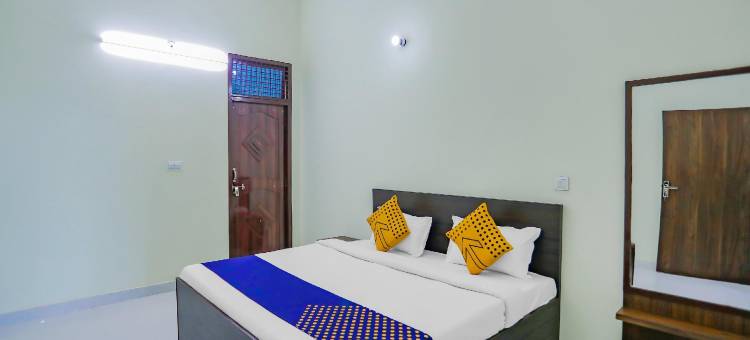 Spot on Tomer Crown Palace图片