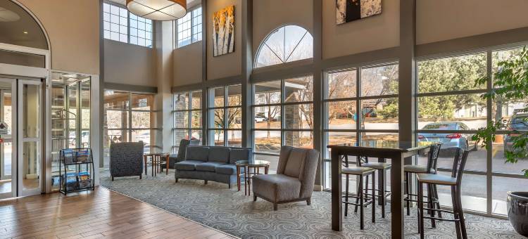 维斯塔峰贝斯特韦斯特优质套房酒店(Best Western Plus Peak Vista Inn  Suites)图片