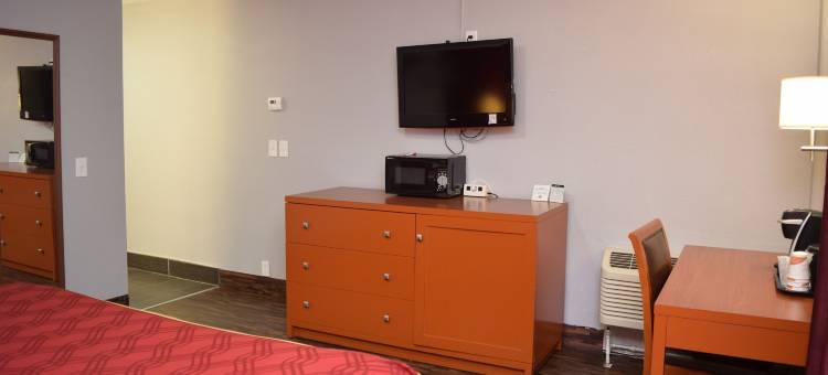 布鲁克波特伊克诺旅馆(Econo Lodge)图片