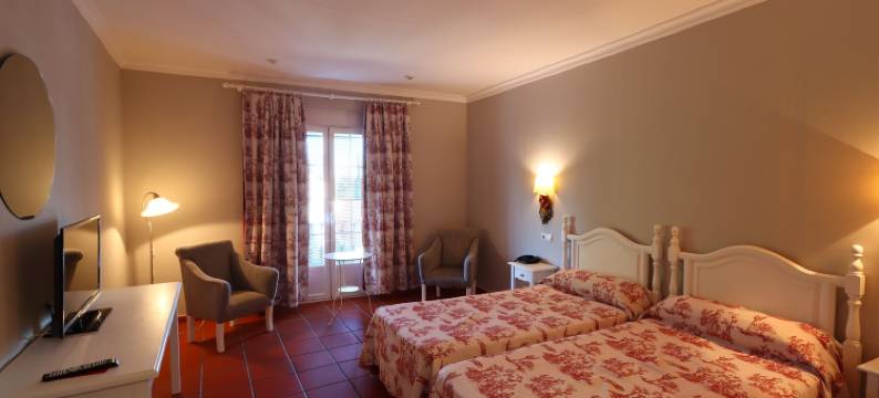 瓦瑞尼亚塞雷纳 - 保尼阿瑞欧德阿兰赫酒店(Hotel Varinia Serena - Balneario de Alange)图片