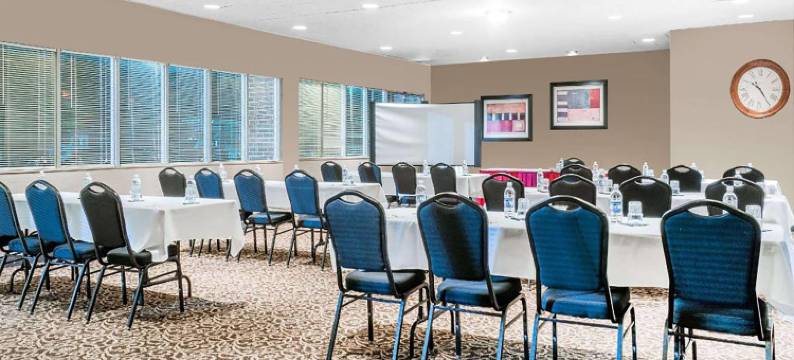 拉克罗斯科拉泰尔酒店及套房by Jasper(Coratel Inn & Suites by Jasper La Crosse)图片