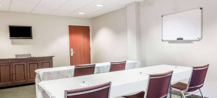 玛丽安娜麦客达套房酒店(Microtel Inn & Suites by Wyndham Marianna)图片