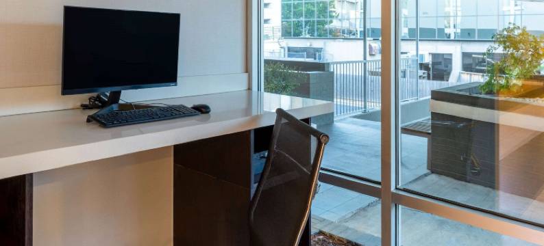 塔尔萨市中心/66 号公路拉昆塔温德姆套房酒店(La Quinta Inn & Suites by Wyndham Tulsa Downtown/Route 66)图片