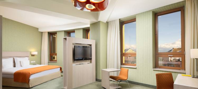 锡比乌阿娜塔金色郁金香酒店(Golden Tulip Ana Tower Sibiu)图片