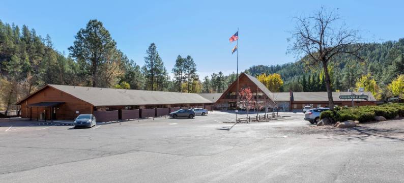 科尔牧场钻石山林小屋(Kohl's Ranch Lodge)图片