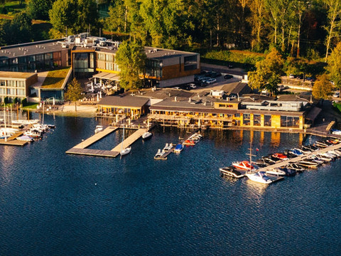 普日斯坦酒店和餐厅